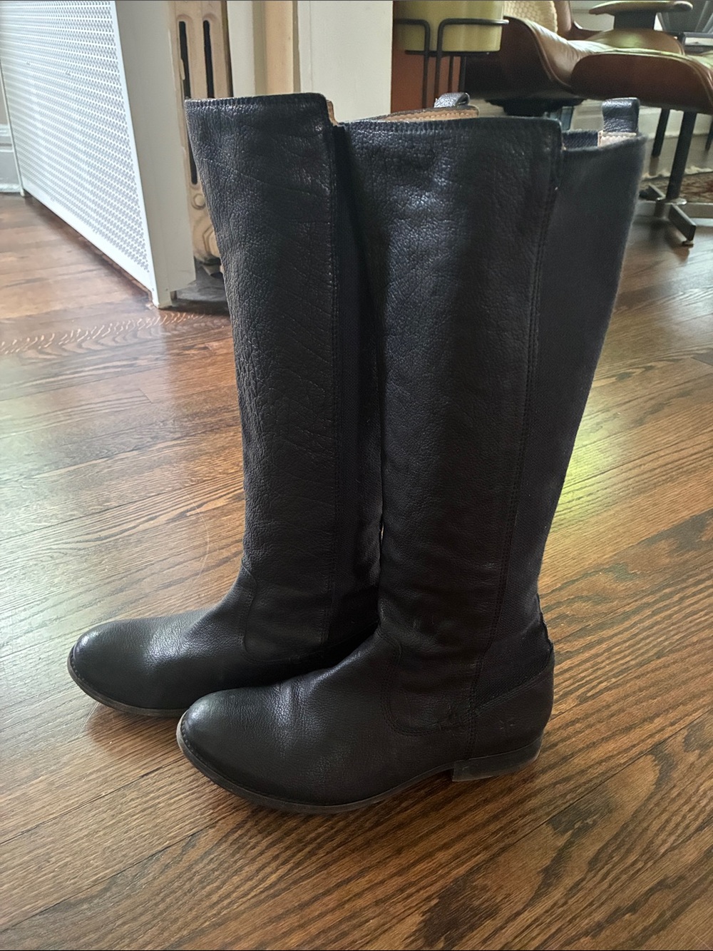 Frye Classic Black Leather Knee-High Riding Boots - Women